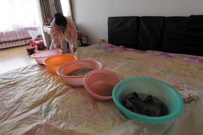 惠来楼上漏水，住户失联，小区没物管，业主维权难！律师来支招……